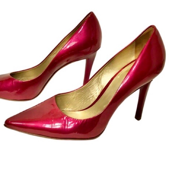 Louis Vuitton 3” Point Toe Patent Stiletto Pump - Picture 5 of 7